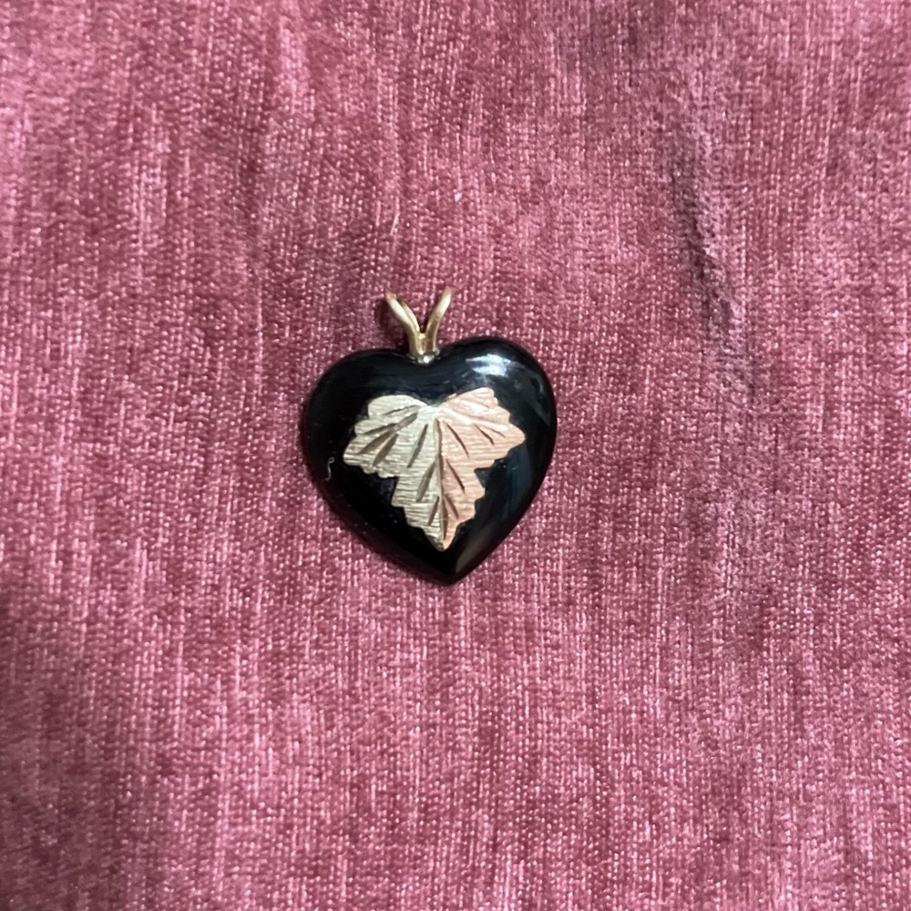 Elegant Black heart and Black hills Gold Leaf Pendant
